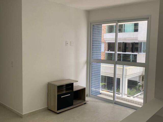 #6877 - Apartamento para Locação em Santos - SP - 2