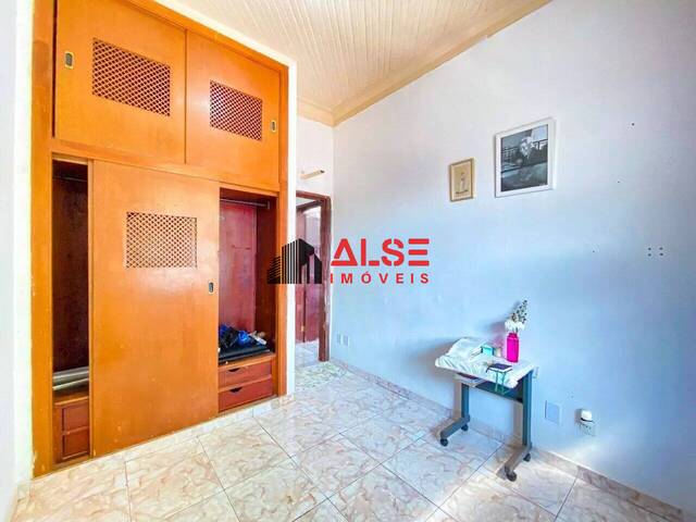 #7981 - Casa para Venda em Santos - SP - 1
