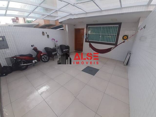 #7988 - Casa para Venda em Santos - SP - 1