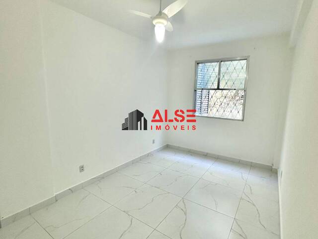 #2451 - Apartamento para Venda em São Vicente - SP - 1