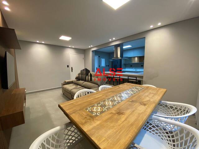 Apartamento para Venda em Santos - 4