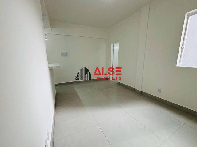 Sala Living para Venda em Santos - 2